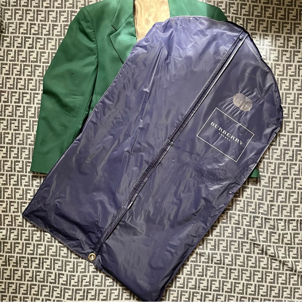 BURBERRY - Hunter Green Blazer + Garment Bag - 39R